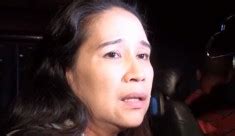 Actress Liz Alindogan arrives in hospital .